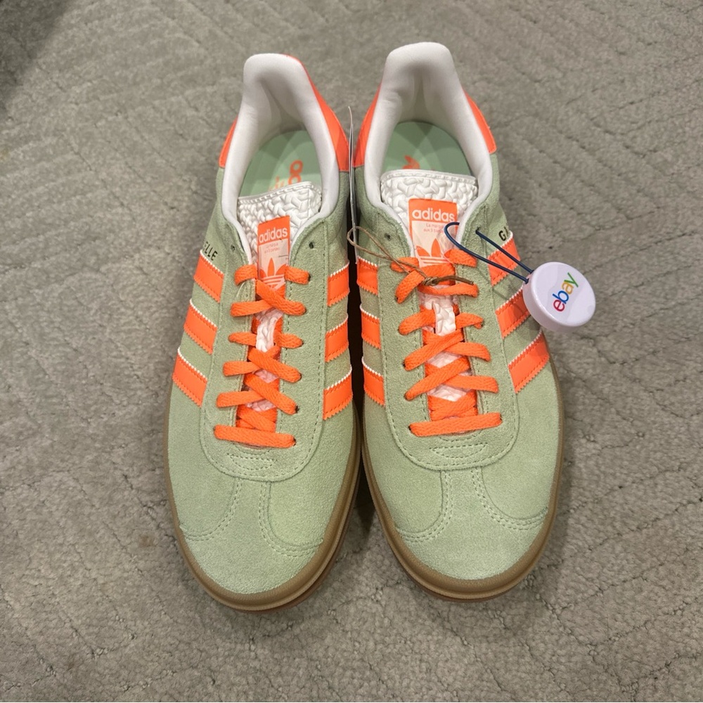 Adidas Gazelle Bold, Women’s size 8
